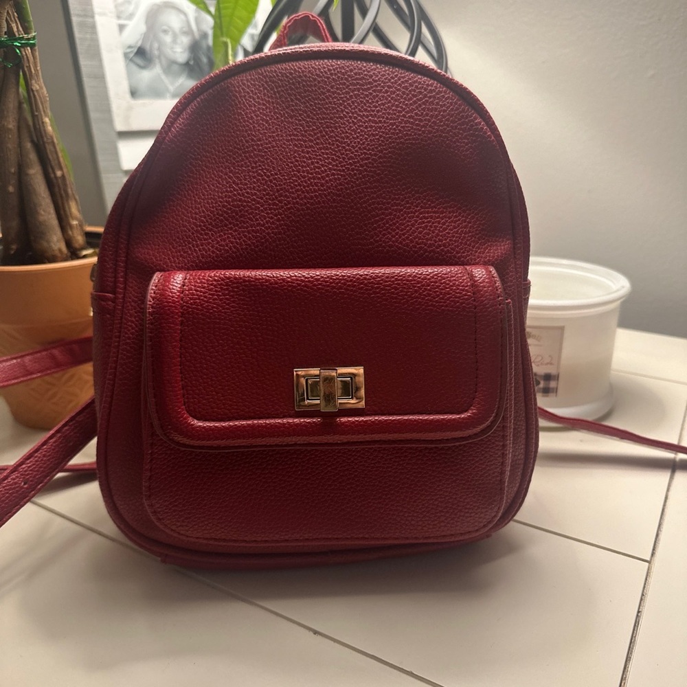 Maroon red unbrandedVERYCUTEWomen's/Girl's Backpack Leather Zippermini backpack